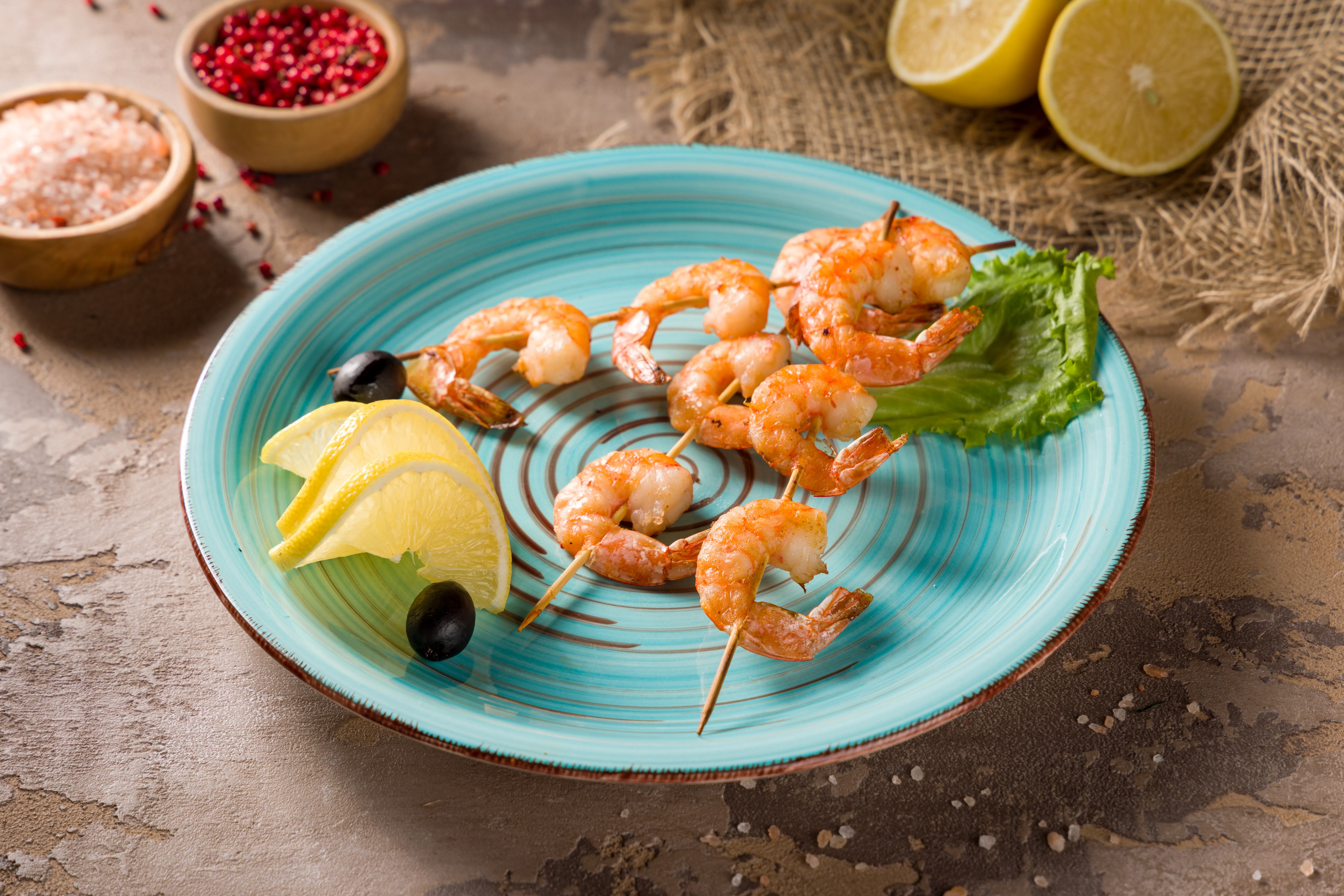 Креветки на мангале